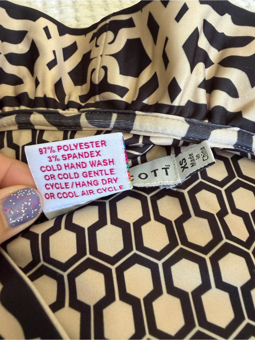 Gretchen Scott Black and Cream Geometric Print Dress - Picture 5 of 6